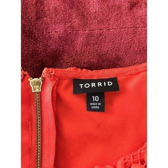 Torrid Coral Red Crocheted Lace Sleeveless Dress 10 Fit Flare Crinkle Christmas - Picture 10 of 12